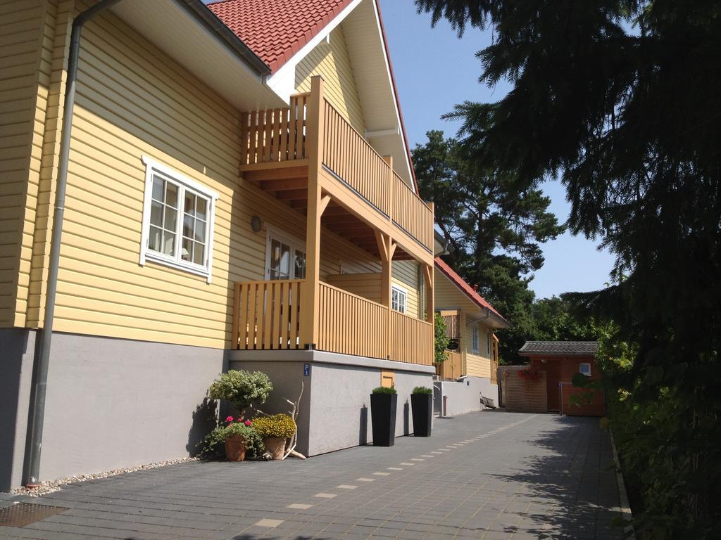Haus Stoertebeker Appartements - Hotel Garni, Seebad Лубмин Екстериор снимка
