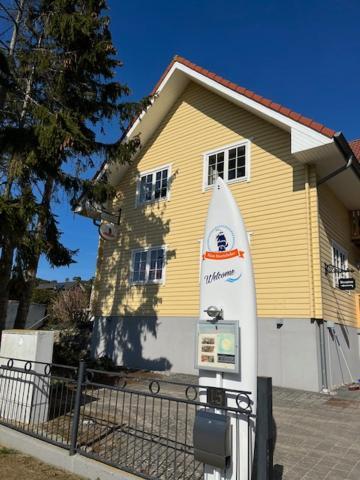 Haus Stoertebeker Appartements - Hotel Garni, Seebad Лубмин Екстериор снимка