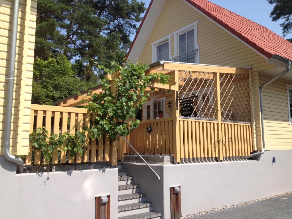 Haus Stoertebeker Appartements - Hotel Garni, Seebad Лубмин Екстериор снимка