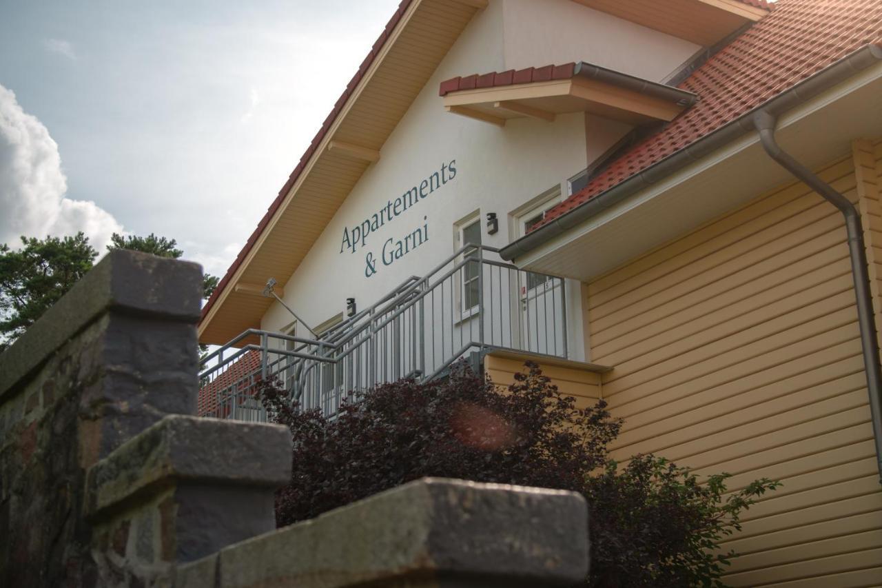 Haus Stoertebeker Appartements - Hotel Garni, Seebad Лубмин Екстериор снимка